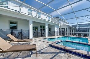 6 Bed 6 Bath Champions Gate Golf Resort! 6 Bedroom Villa by RedAwning