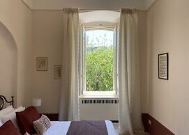 Palazzo Donna Elisabetta -Guest House