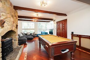 Stag/hen Party House - Pool, Hottub, Bar & Sauna