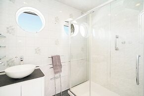 Stag/hen Party House - Pool, Hottub, Bar & Sauna