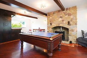 Stag/hen Party House - Pool, Hottub, Bar & Sauna