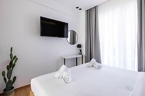 Kentro Luxury Suites