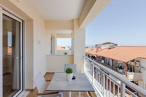 Kentro Luxury Suites