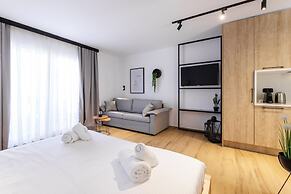 Kentro Luxury Suites