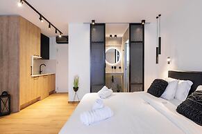 Kentro Luxury Suites