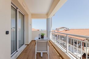 Kentro Luxury Suites