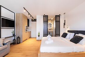 Kentro Luxury Suites