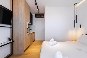 Kentro Luxury Suites