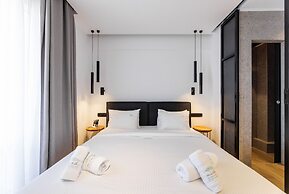 Kentro Luxury Suites