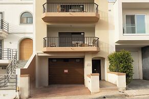 Pool and Sea, charming Merill Apart 5