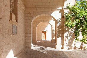 Pool and Sea, Penthouse Merill Apart 7