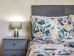 Lovely Stunning 2-bed Cottage in Torquay