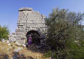 Antalya Bodrum Kayası Dağ Oteli