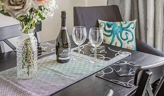 Lovely Apartment 1 King 4 Single Beds