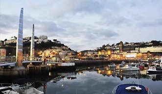 Lovely Apartment 1 King 4 Single Beds