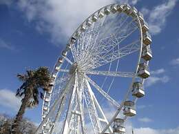 Lovely Apartment 1 King 4 Single Beds