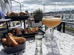 Lovely Apartment 1 King 4 Single Beds