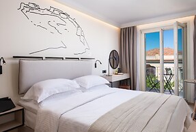 Epoch House & The Orange Shop - Adults Only