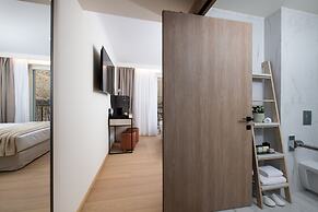 Epoch House & The Orange Shop - Adults Only