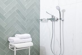 Epoch House & The Orange Shop - Adults Only