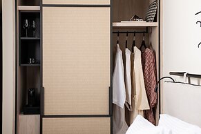 Epoch House & The Orange Shop - Adults Only