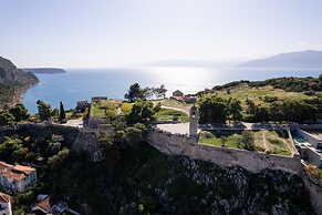 Epoch House & The Orange Shop - Adults Only