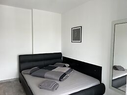 Marvelous 4 Room Penthouse W14-W15