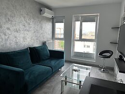 Marvelous 4 Room Penthouse W14-W15