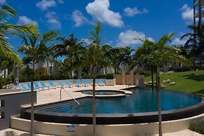 Garden View Condo in Maho