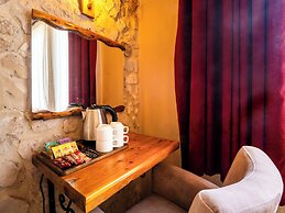 Ala Stone Hotel