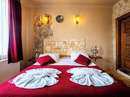 Ala Stone Hotel