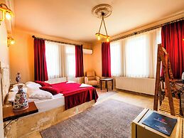 Ala Stone Hotel