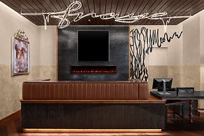 Hotel Fraye Nashville, Curio Collection By Hilton