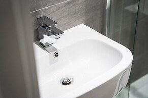 Staycay Modern 2-bed Apartment in Sheffield City Centre