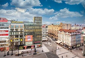 Crown Palace Apartments by Adrez