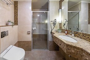 Crown Palace Apartments by Adrez