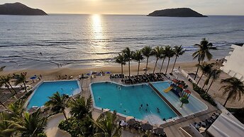 Viaggio Resort Mazatlán