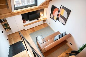 Elegant Downtown Apartment by Vacationy