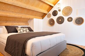 Elegant Downtown Apartment by Vacationy