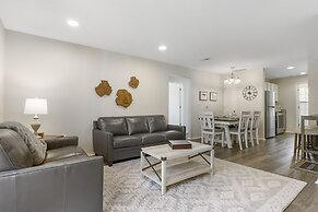 Hillside Cottage in The Vineyards Resort!