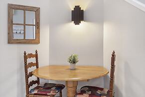 All Fore the Best - Onsite Amenities