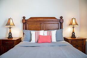 New Ownership 7BR Close to Disney