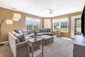 Lounging on the Links