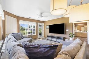 Lounging on the Links