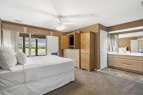 Lounging on the Links