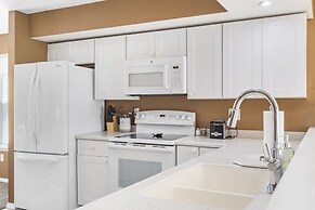 Lounging on the Links