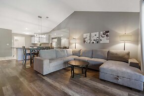 Pool View Oasis - Community Amenities