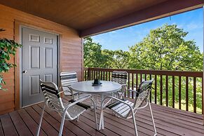 Pool View Oasis - Community Amenities