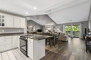 Pool View Oasis - Community Amenities