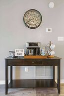 Pool View Oasis - Community Amenities